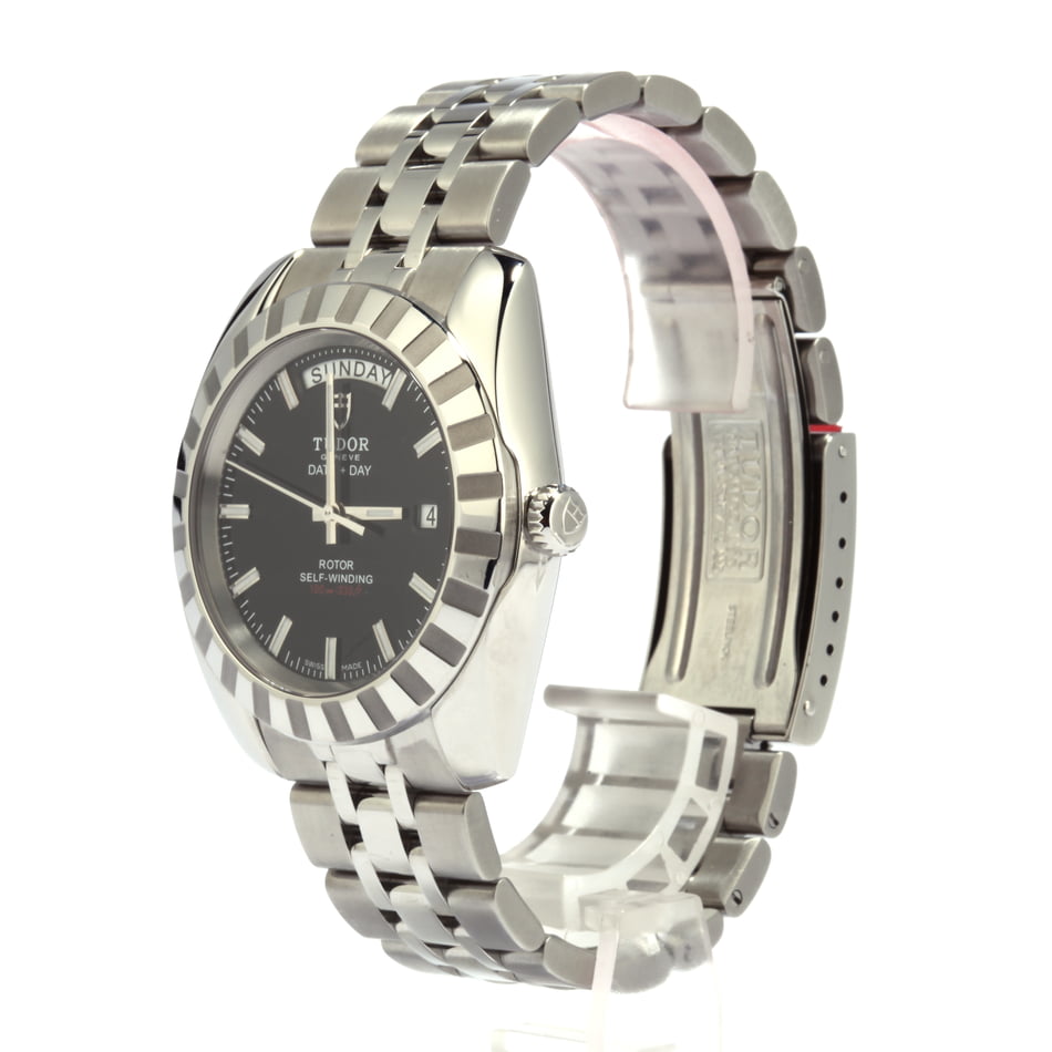 Tudor Classic Date and Day 23010