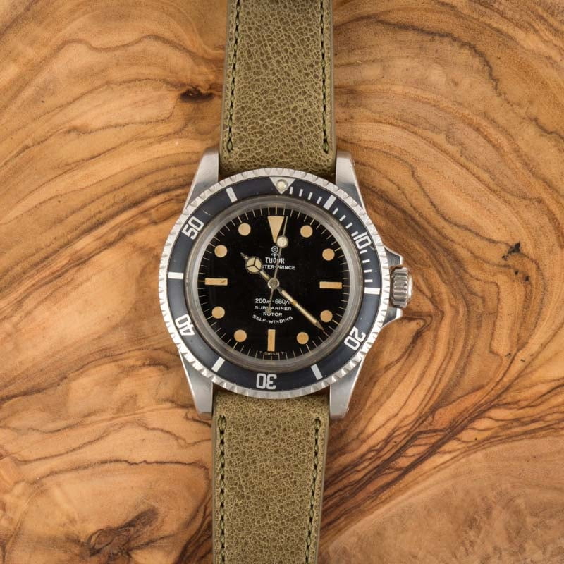 Buy Used Tudor Submariner 7016/0 | Bob's Watches - Sku: 144382