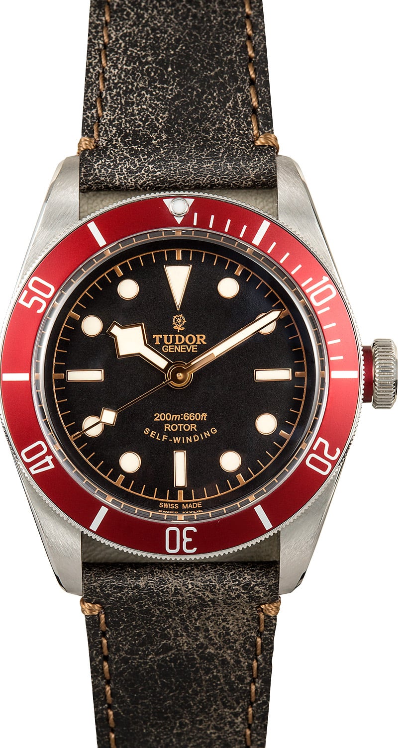 tudor heritage black bay red