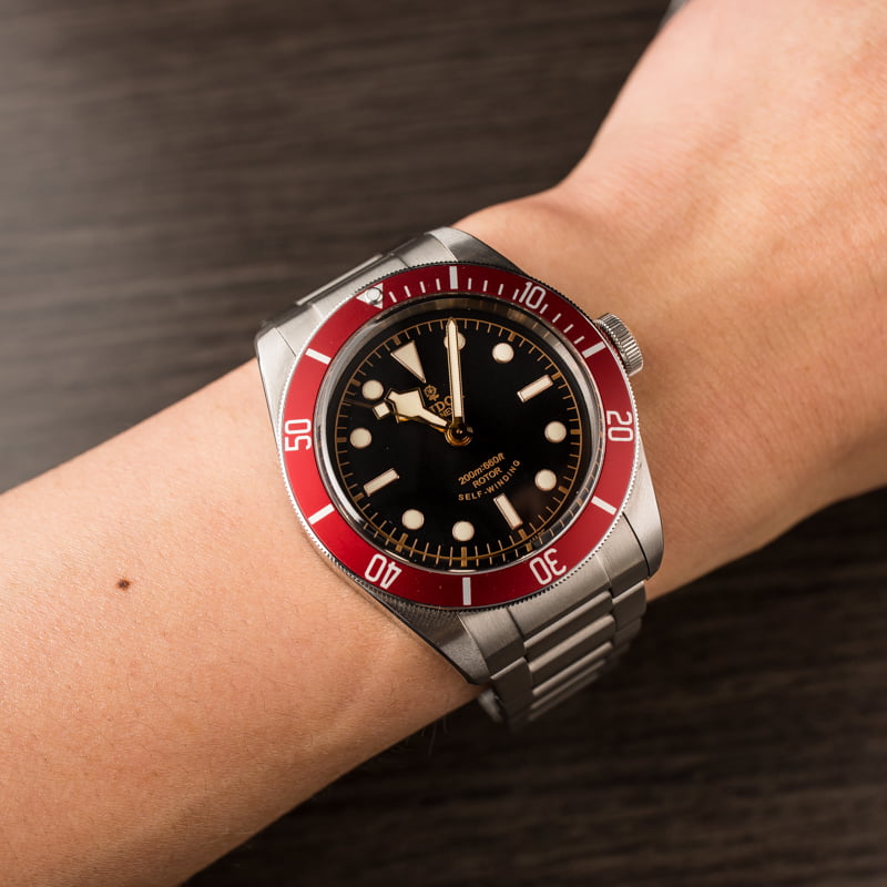 Buy Used Tudor Tudor 79220R | Bob's Watches - Sku: 125250